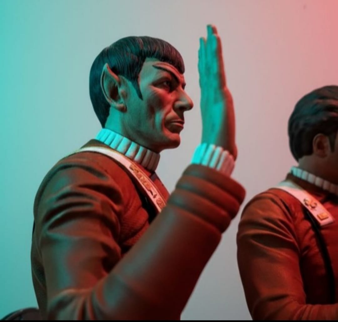 Star Trek Kaptan Kirk ve Spock Figürü küçük resim 3