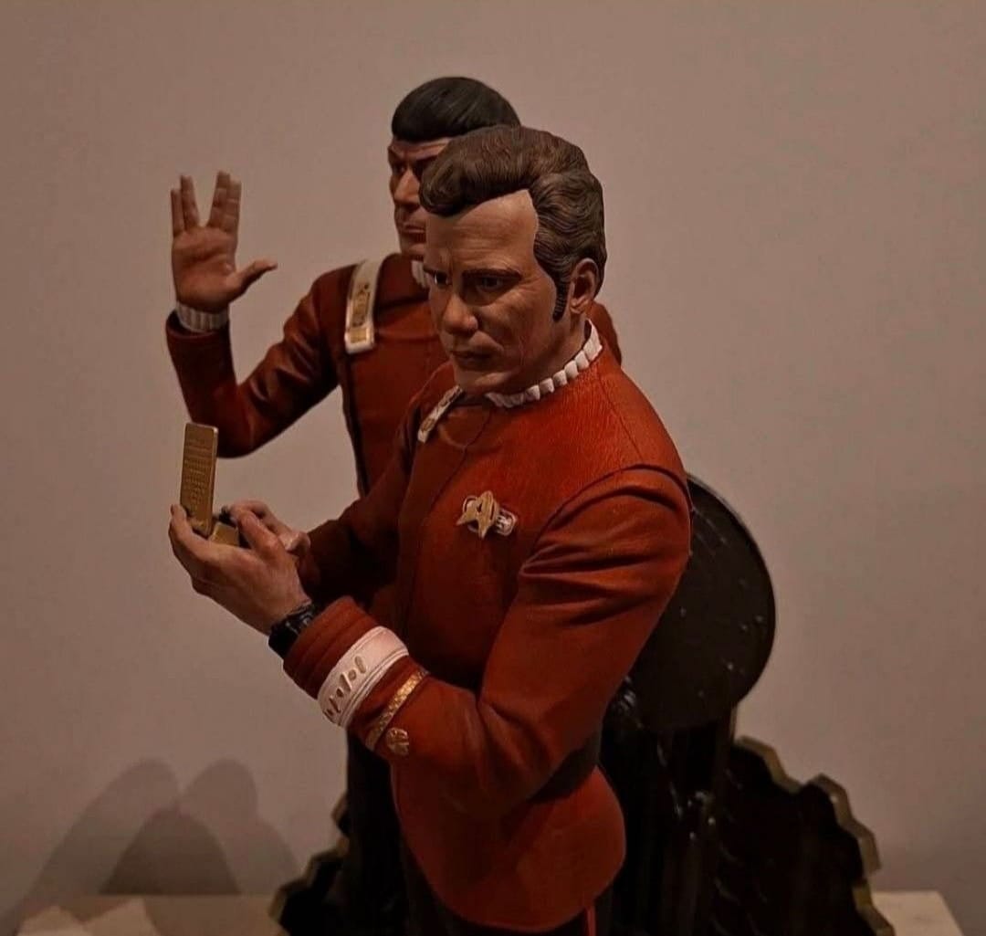 Star Trek Kaptan Kirk ve Spock Figürü küçük resim 4