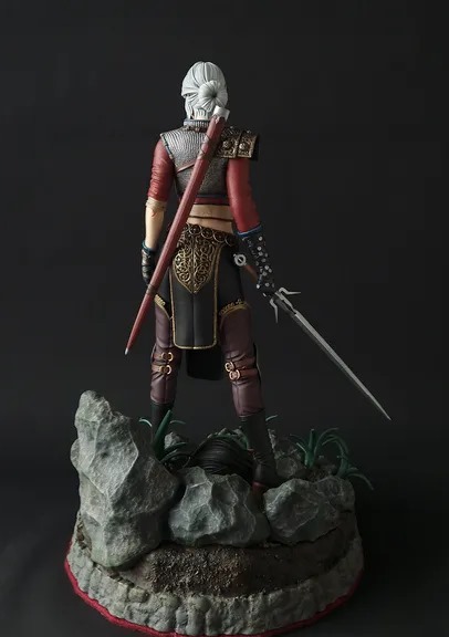 Whitcher'dan  Ciri Figürü küçük resim 3