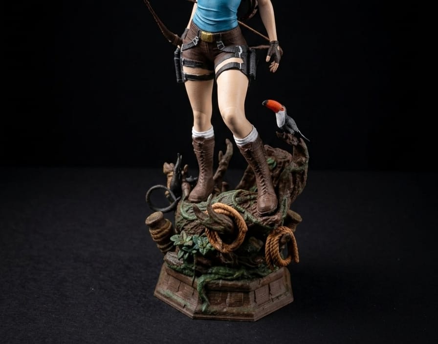 Lara Croft Tomb Raider Figürü küçük resim 2