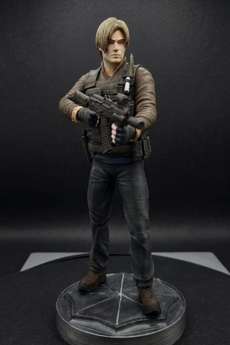 Resident Evil Leon S.Kennedy Figürü
